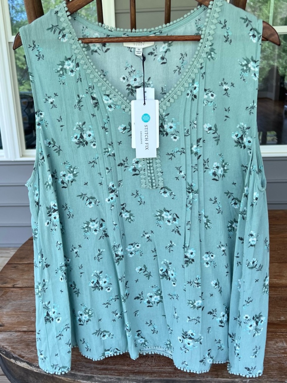 NWT Stitch Fix Blouse Skies Are Blue Bradie Floral V Neck Sleeveless Mint 1X